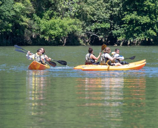 Descent of the Oria river by kayak