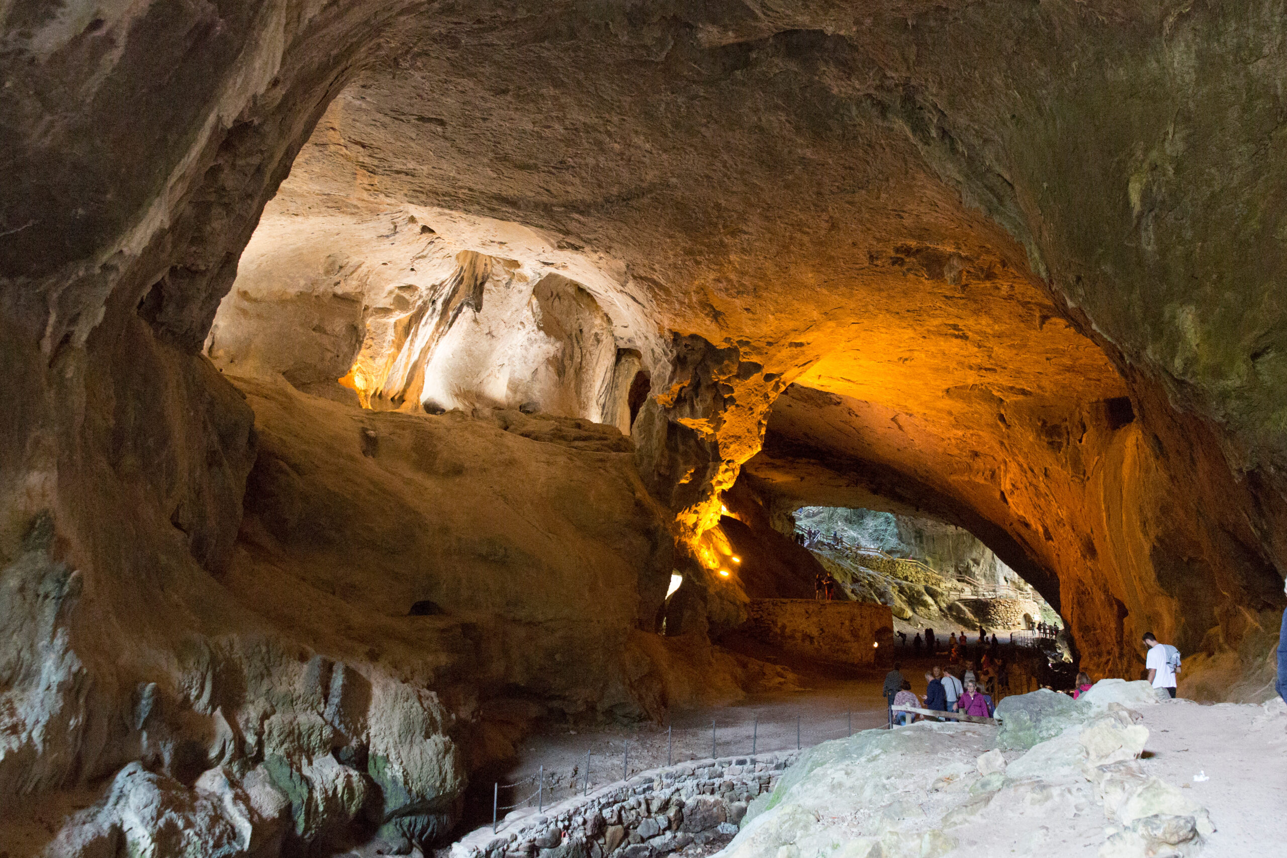 Tour valle del Baztán: Elizondo y Cuevas de Zugarramurdi