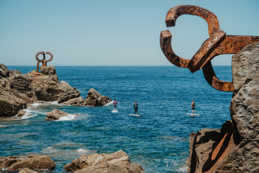 Tour en paddle surf dans la baie de La Concha