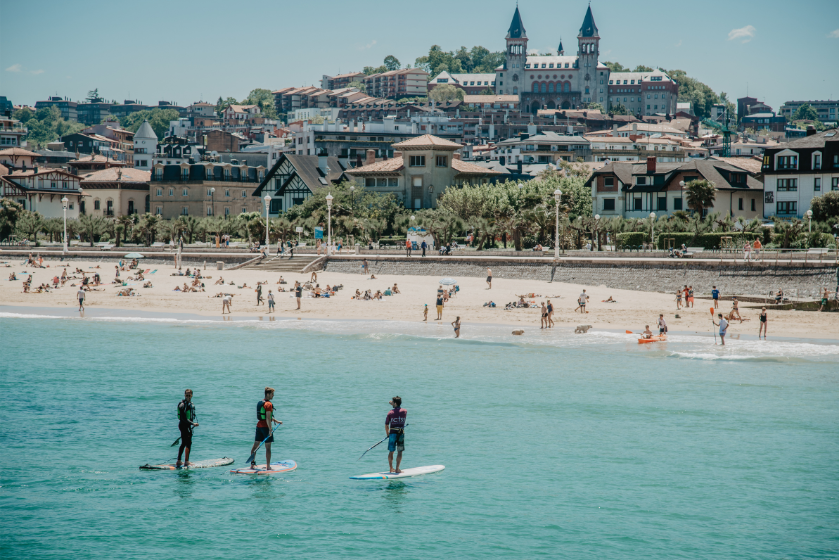 Paddle Surf Kontxako badian